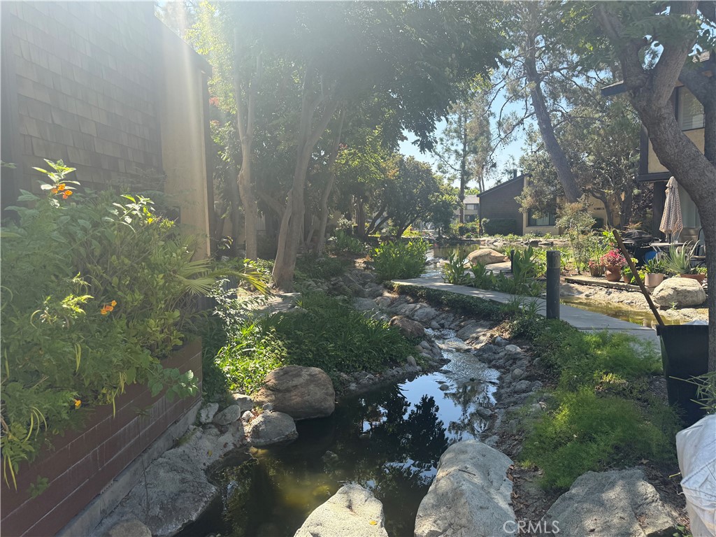 12750 Centralia Street, Unit 191 Lakewood, CA 90715 - Photo 5 of 38 a picture of flowers