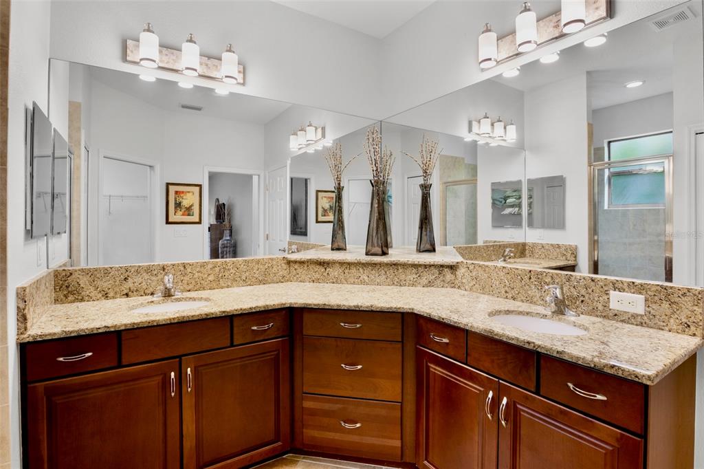 7608 Rio Bella Place Bradenton, FL 34201 - Photo 32 of 49