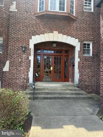 $75,000 | 208 Farragut Street Northwest, Unit 204, Washington, DC 20011