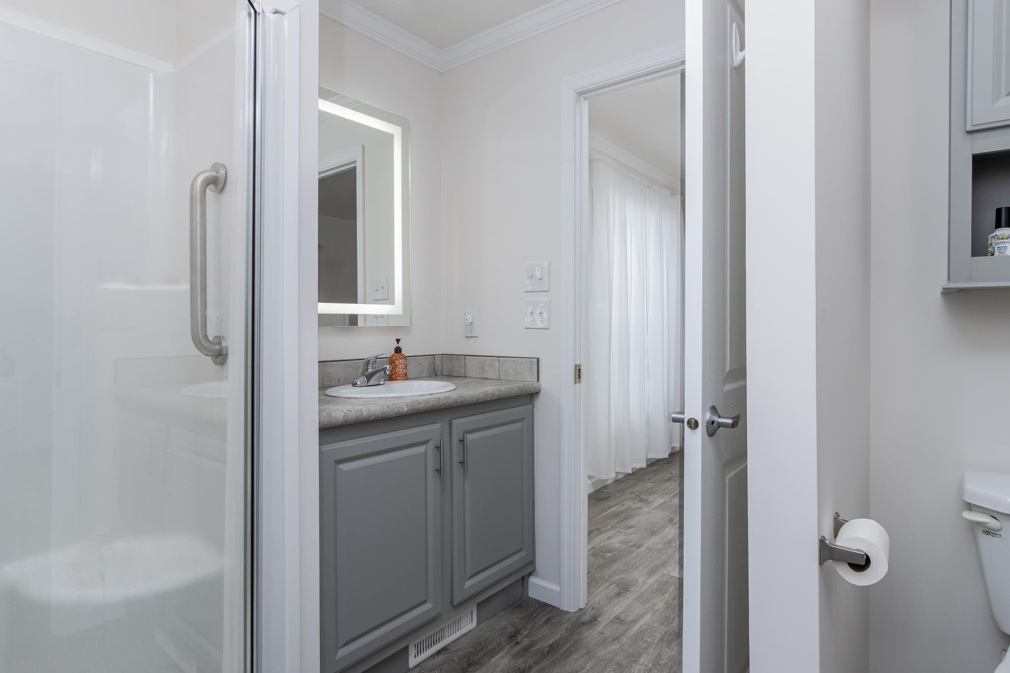 104 Robin Hood Lane Exeter, NH 03833 - Photo 19 of 38