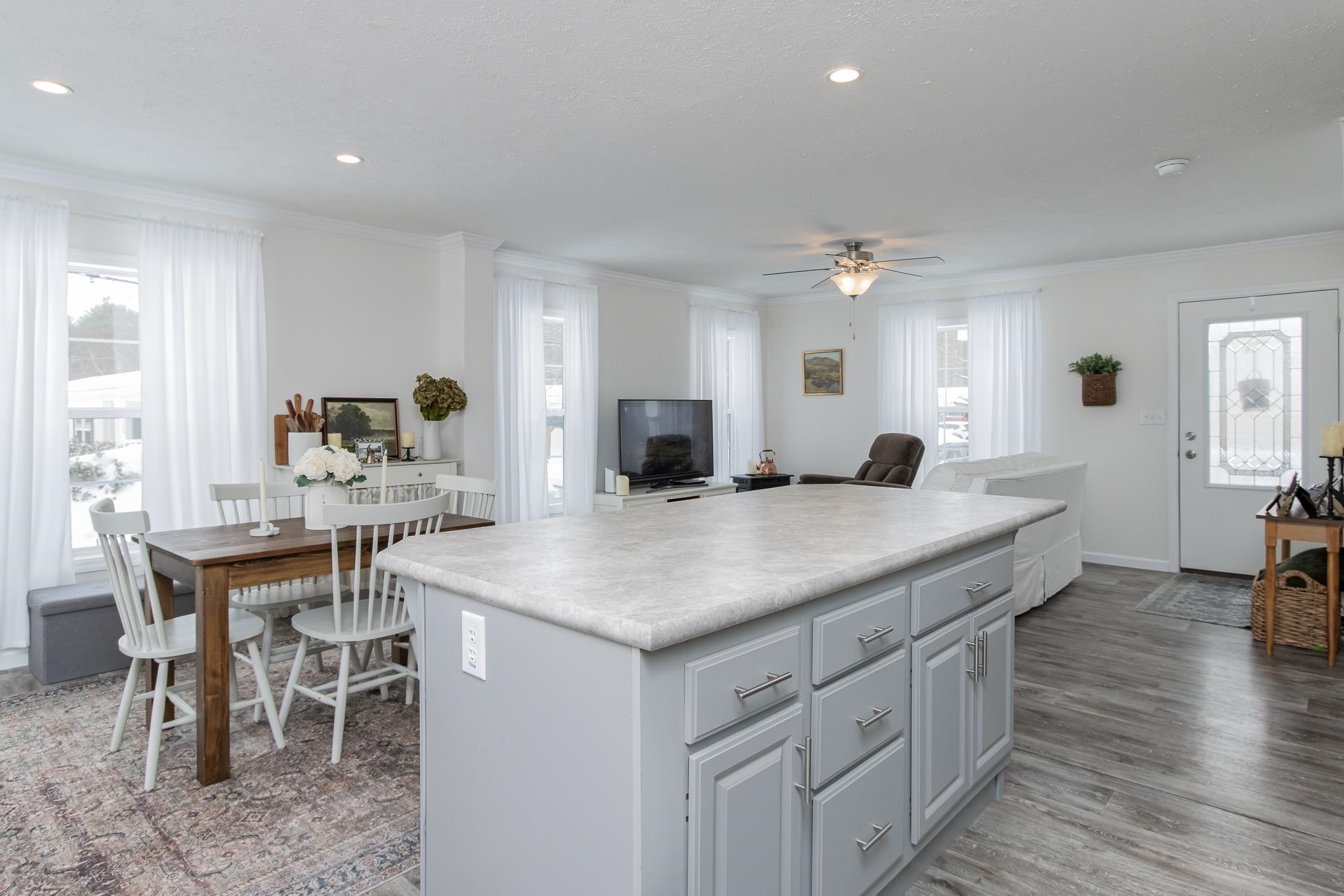 104 Robin Hood Lane Exeter, NH 03833 - Photo 8 of 38