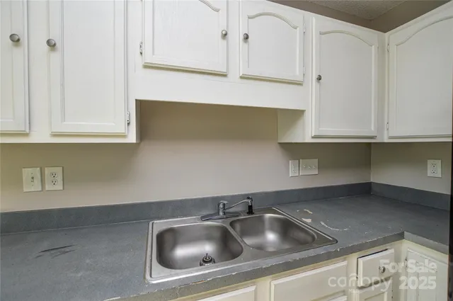 $245,000 | 6020 Running Deer Road, Charlotte, NC 28214