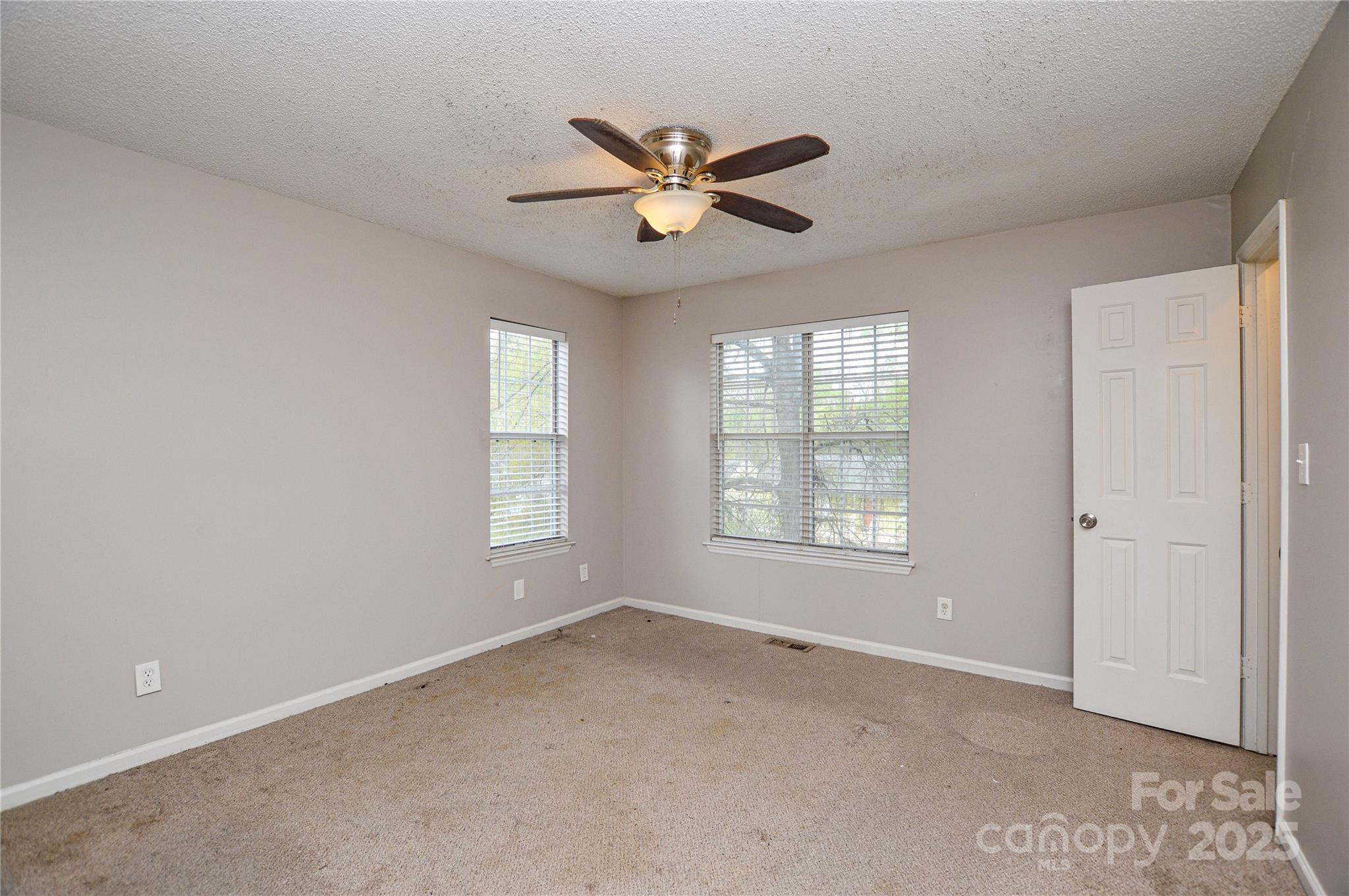 6020 Running Deer Road Charlotte, NC 28214 - Photo 25 of 36