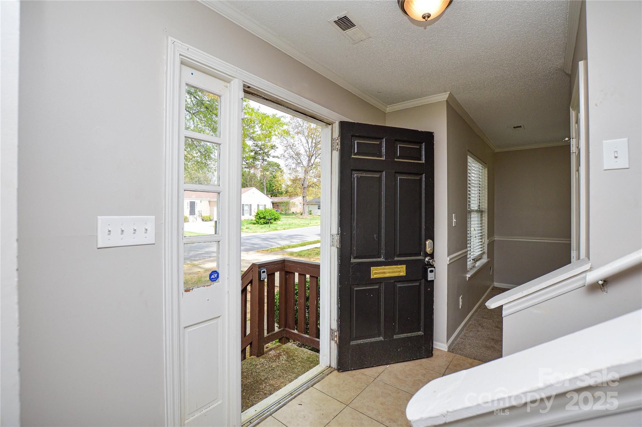 6020 Running Deer Road Charlotte, NC 28214 - Photo 5 of 36