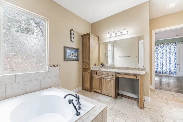 $1,090,000 | 3700 Elder Hill Road, Driftwood, TX 78619