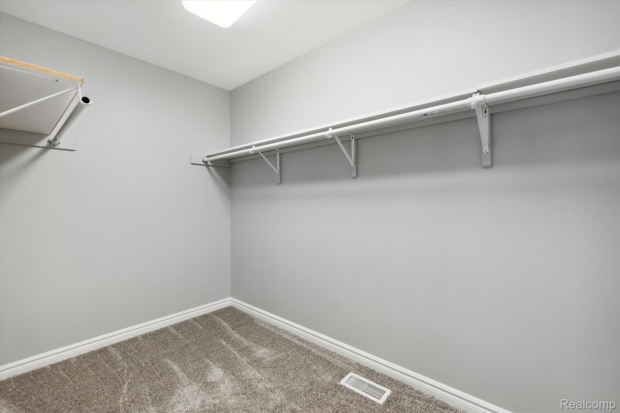 5483 Oleksyn Road Flint, MI 48504 - Photo 28 of 37 Gallery Image 28