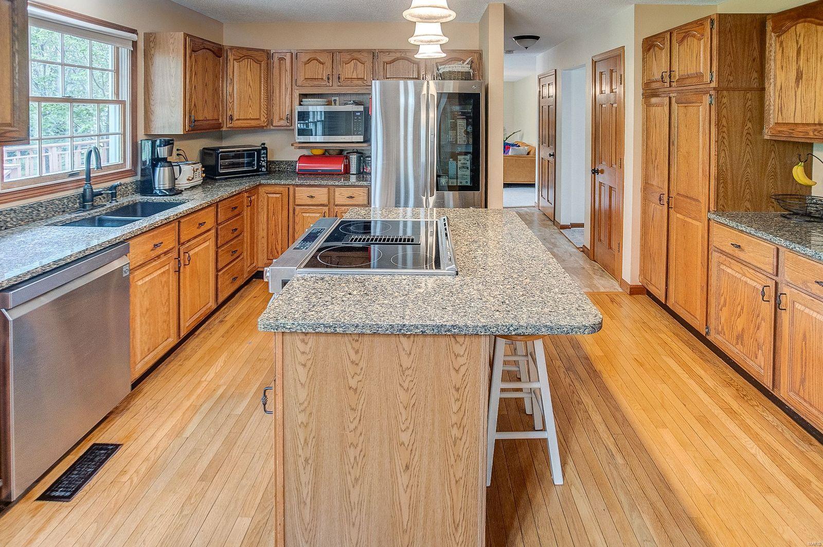 32 Meadow Rue Drive Edwardsville, IL 62025 - Photo 12 of 39 Gallery Image 12