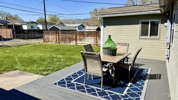 $384,900 | 1220 3rd Street, Clarkston, WA 99403