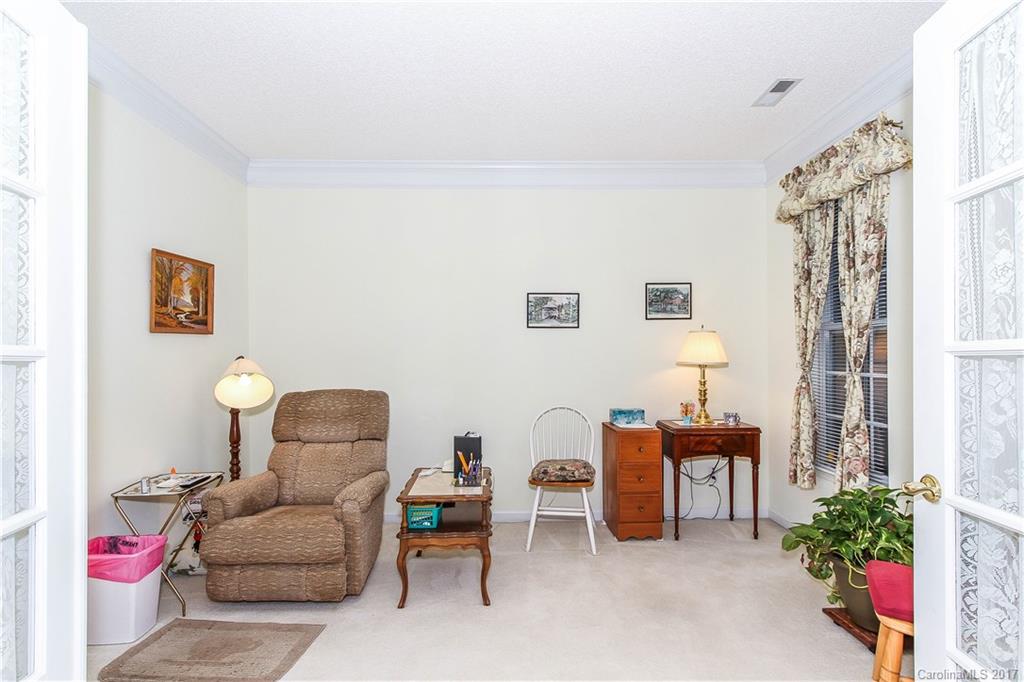 6801 Reedy Creek Road Charlotte, NC 28215 - Photo 7 of 14