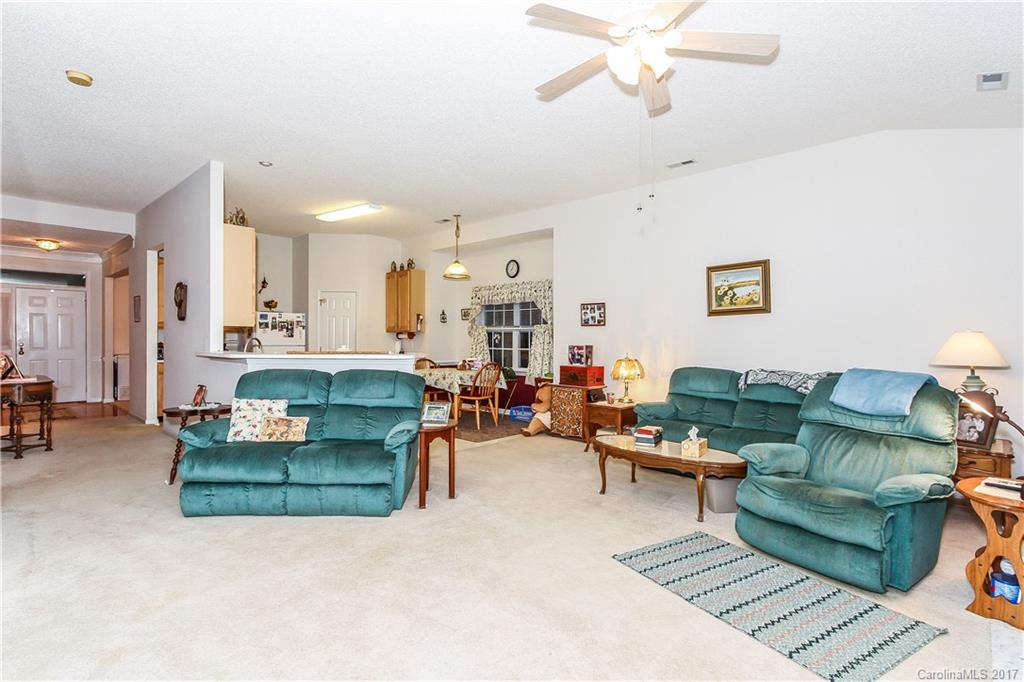 6801 Reedy Creek Road Charlotte, NC 28215 - Photo 10 of 14