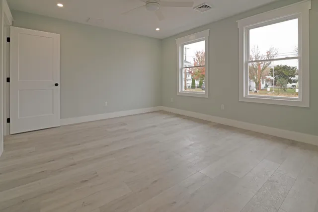 $599,000 | 4 West Florida Avenue, Villas, NJ 08251