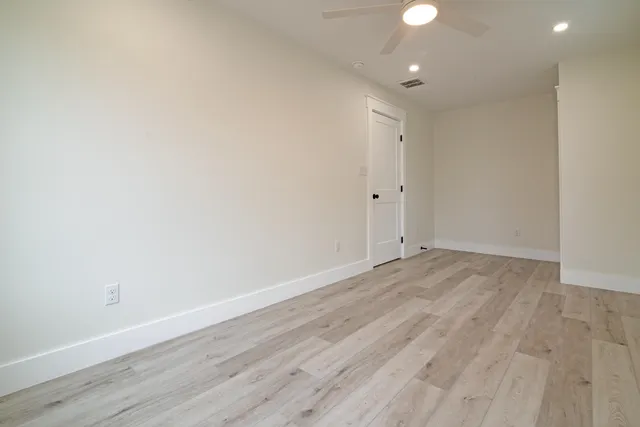 $599,000 | 4 West Florida Avenue, Villas, NJ 08251