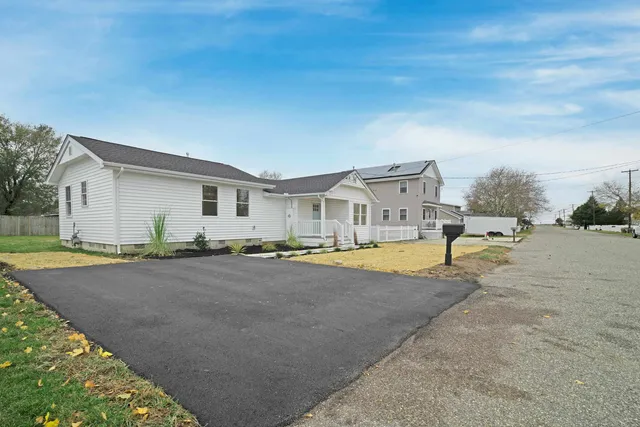 $599,000 | 4 West Florida Avenue, Villas, NJ 08251