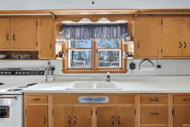 $158,000 | 3608 South Home Avenue, Marion, IN 46953