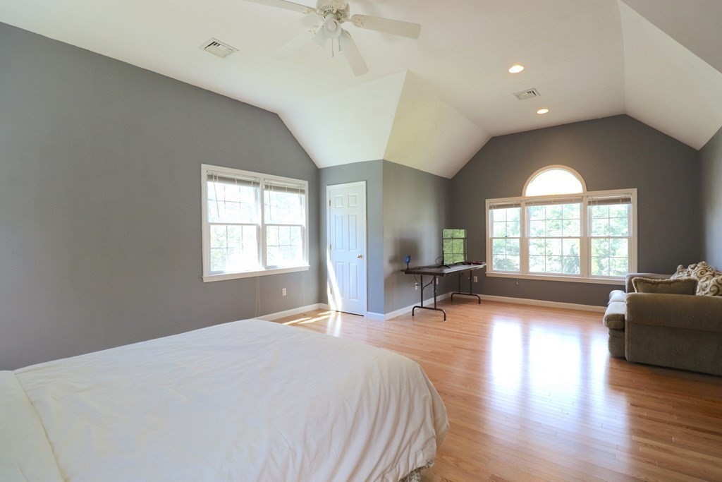 12 Aspen Road Shrewsbury, MA 01545 - Photo 23 of 42 Gallery Image 23