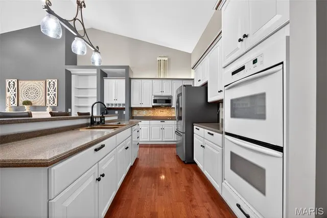 $560,000 | 131 Wake Forest Place, O'Fallon, MO 63368