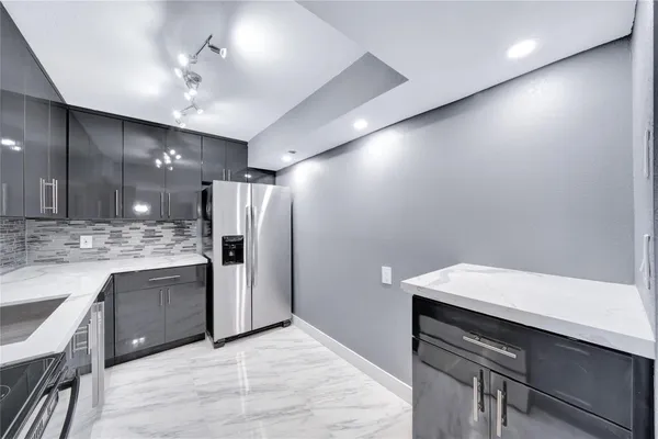 $2,275 | 1100 St Charles Place, Unit 708, Pembroke Pines, FL 33026