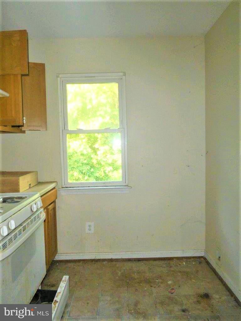 8233 Parham Court Severn, MD 21144 - Photo 5 of 14