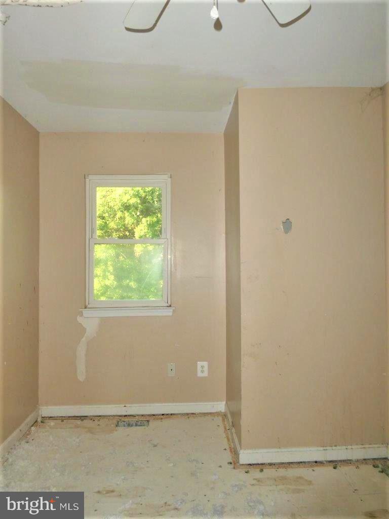 8233 Parham Court Severn, MD 21144 - Photo 8 of 14