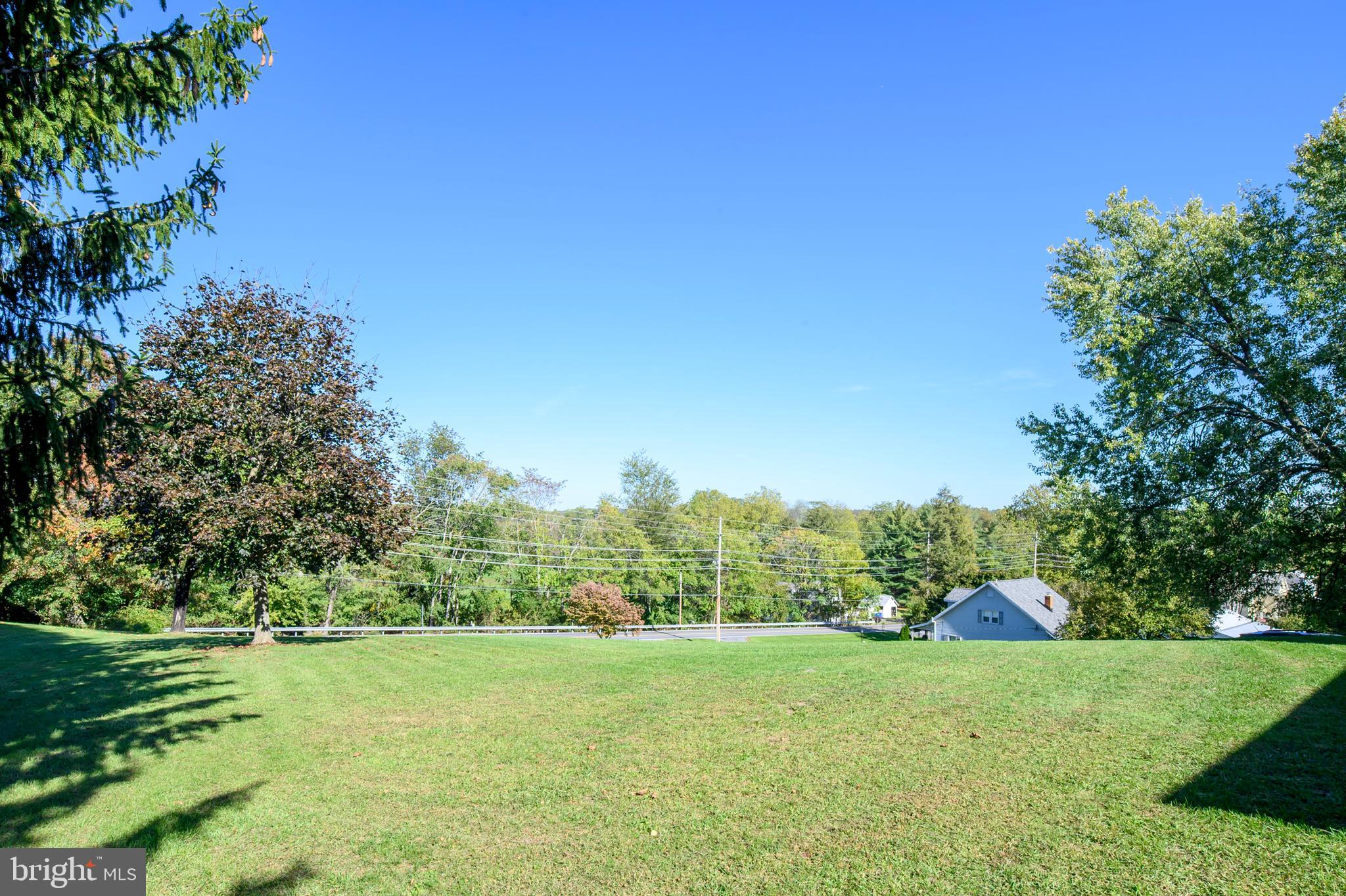 13619 Unionville Road Mount Airy, MD 21771 - Photo 4 of 53 Front Yard