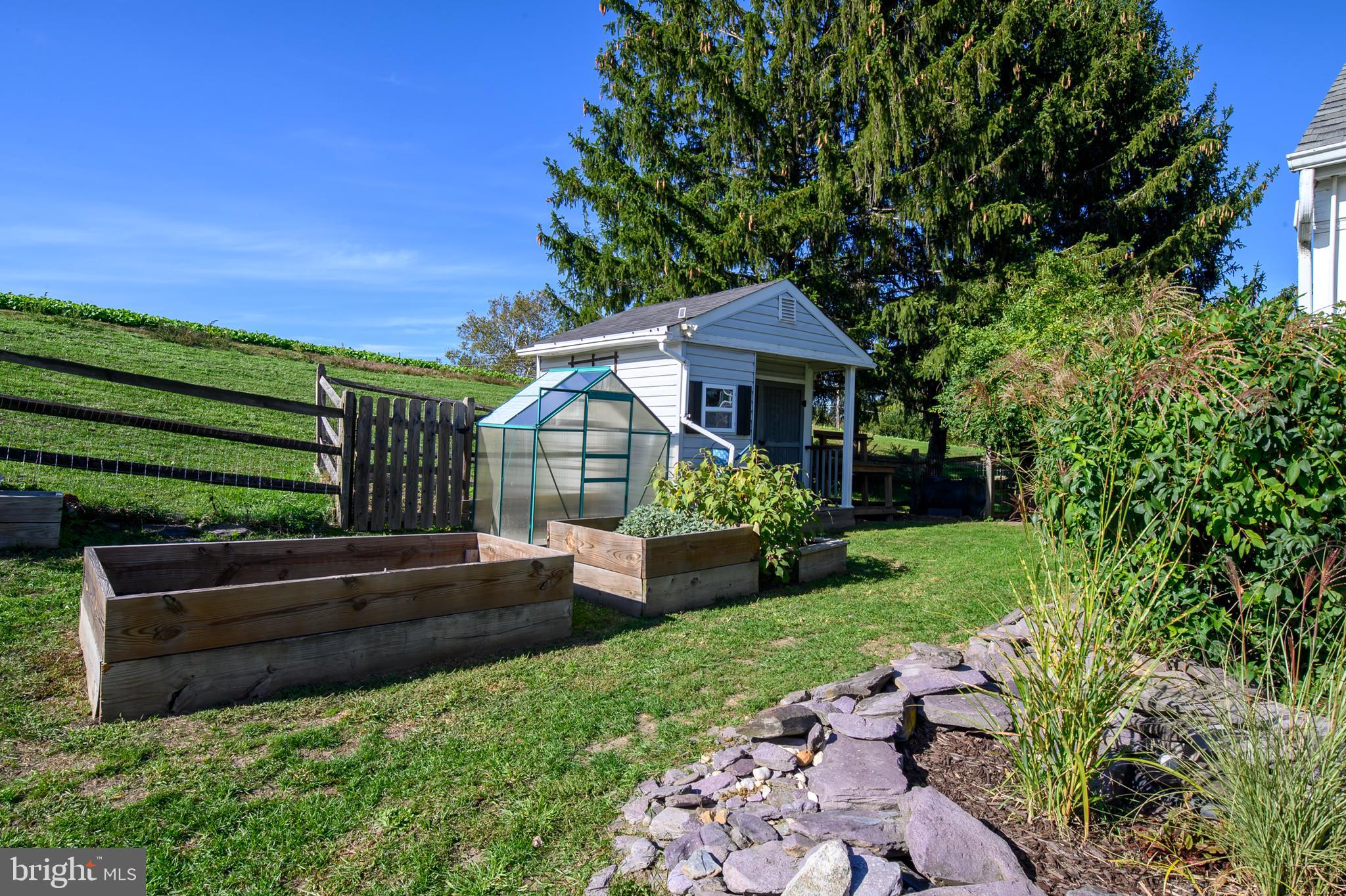 13619 Unionville Road Mount Airy, MD 21771 - Photo 41 of 53 Raised Gardens / Shed / Greenhouse