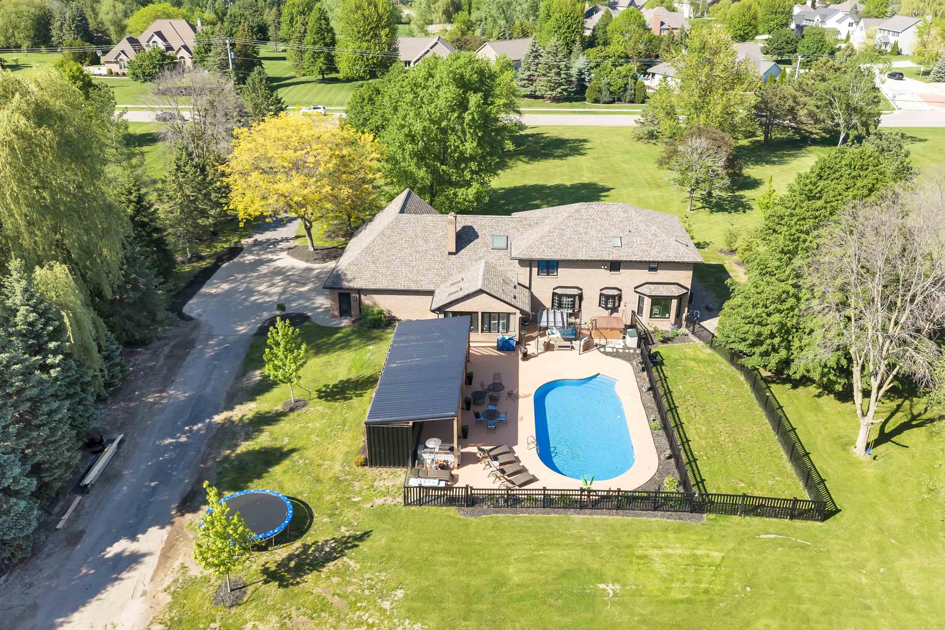 2004 Ledgeview Road De Pere, WI 54115 - Photo 43 of 50