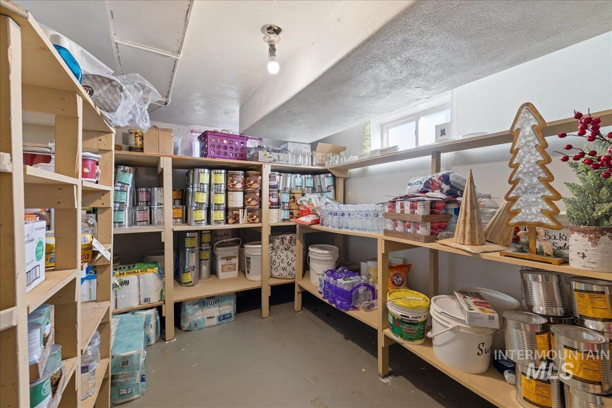 495 East Bridge Street Midvale, ID 83645 - Photo 25 of 48 View of storage