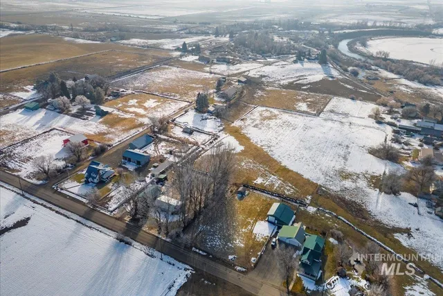 $599,500 | 495 East Bridge Street, Midvale, ID 83645