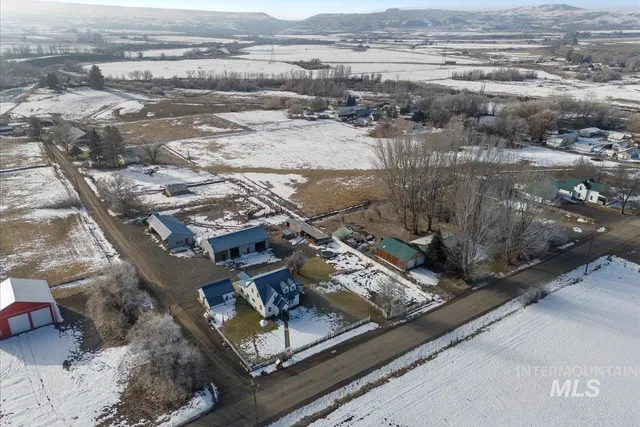$599,500 | 495 East Bridge Street, Midvale, ID 83645