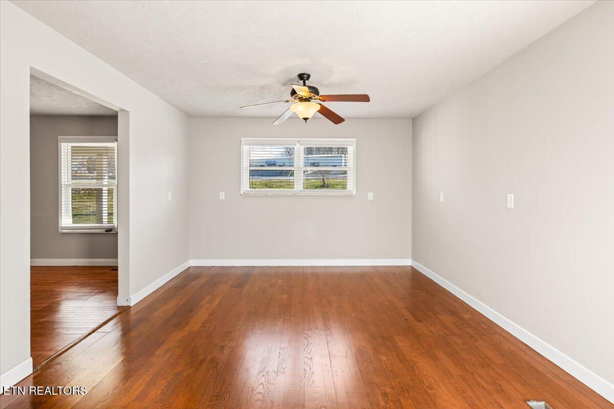 844 Mt Paran Road Jacksboro, TN 37757 - Photo 17 of 54 15-Mt Paran