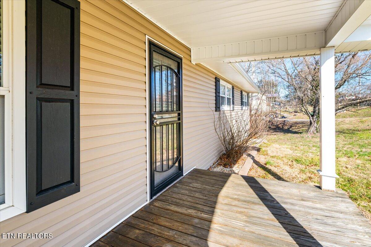 844 Mt Paran Road Jacksboro, TN 37757 - Photo 5 of 51 05-Mt Paran