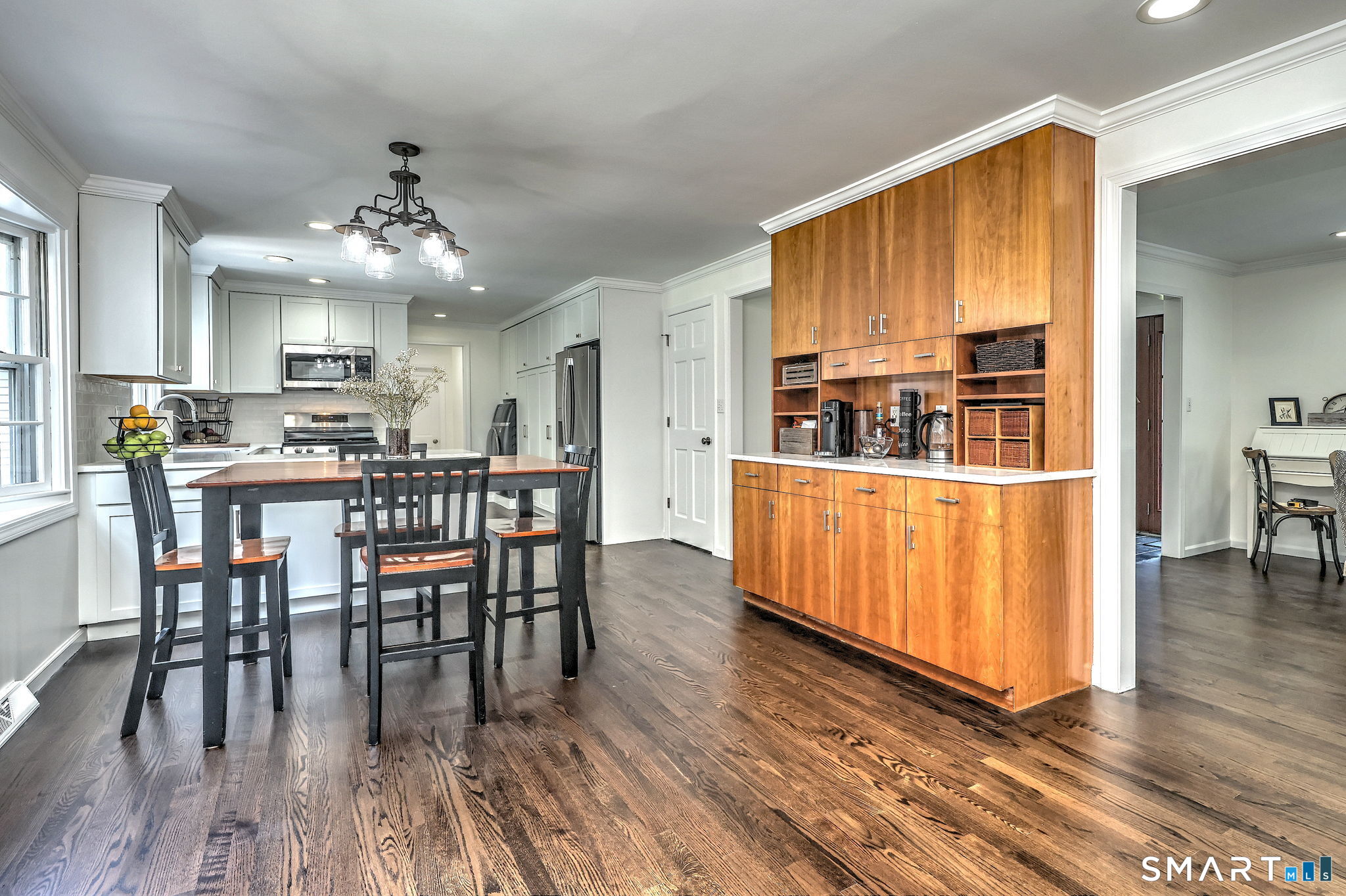 88 Scenic Hill Road Trumbull, CT 06611 - Photo 12 of 39 Gallery Image 12