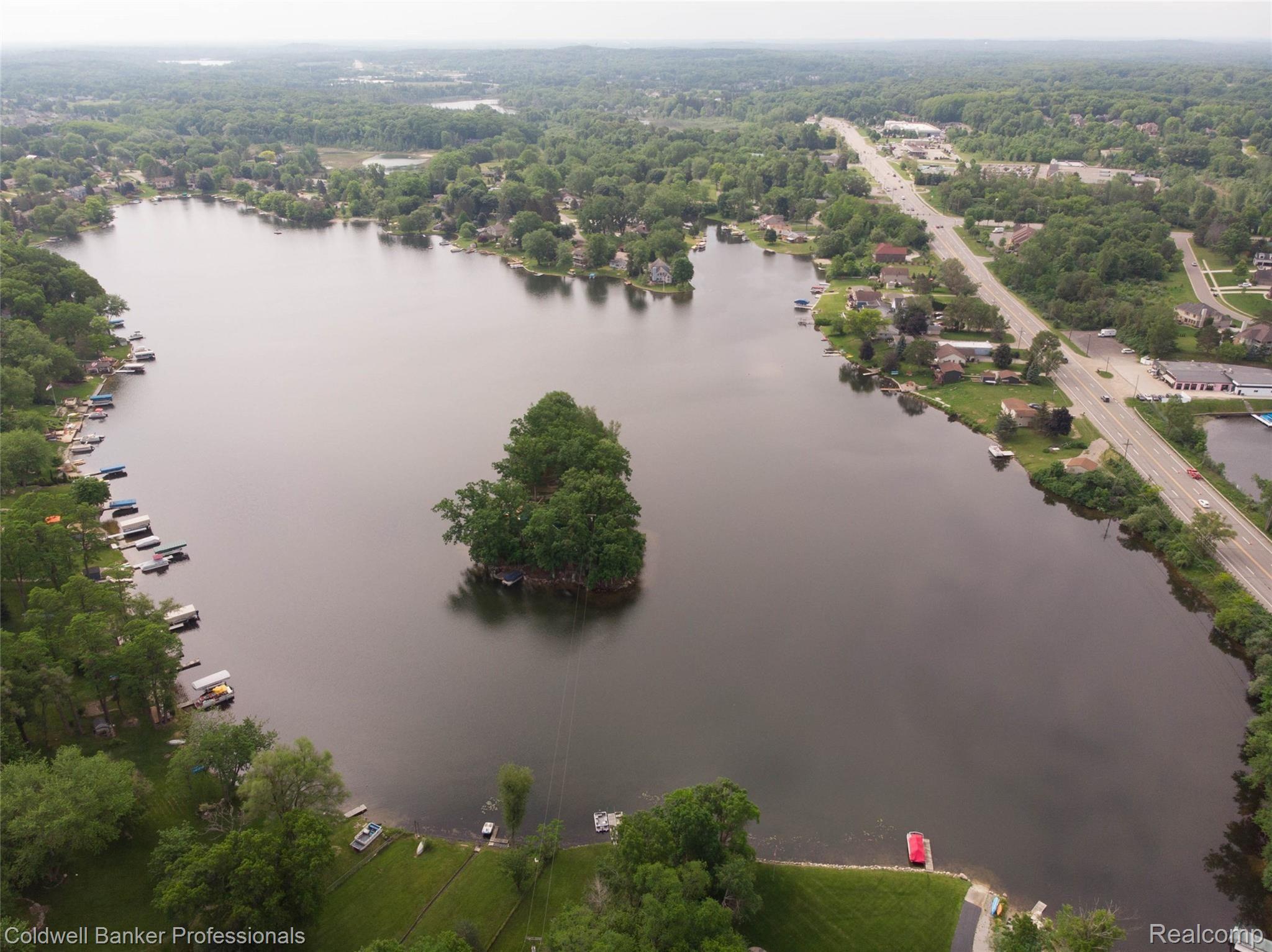 9943 Norman Road Clarkston, MI 48348 - Photo 8 of 45 Extended View.jpg