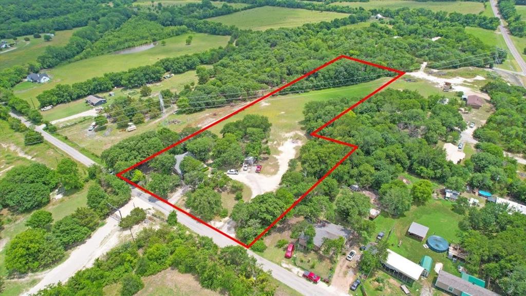 1250 Garrett Road Whitewright, TX 75491 - Photo 1 of 16