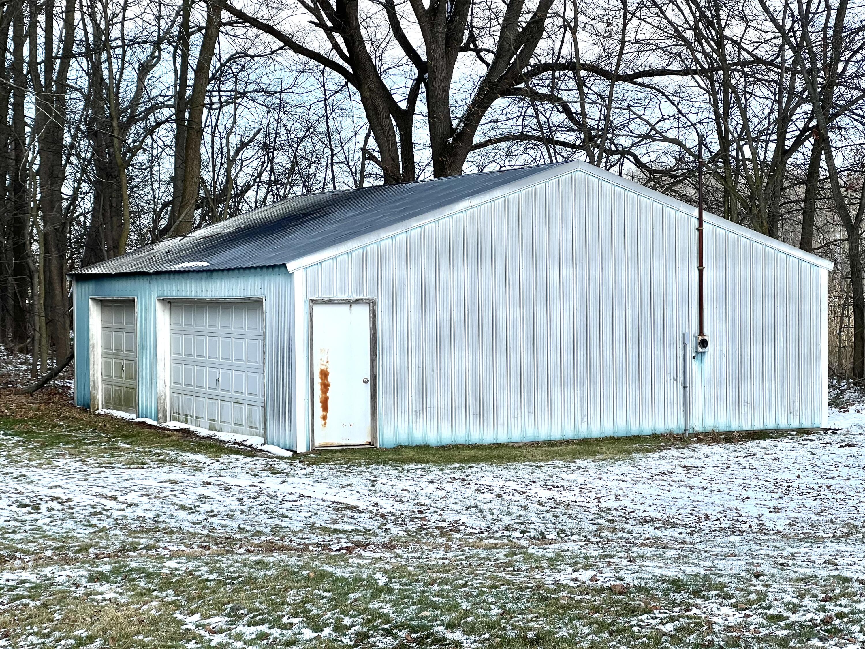 124 East Central Road Coldwater, MI 49036 - Photo 2 of 17 IMG_5738