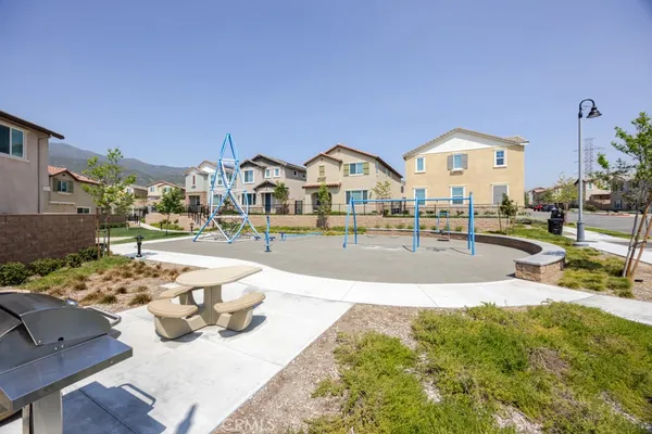 $589,900 | 16125 Gelato Court, Unit 3, Fontana, CA 92336