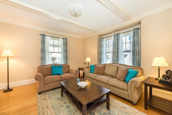 20 Symmes Road Winchester, MA 01890 - Photo 5 of 26 Gallery Image 5