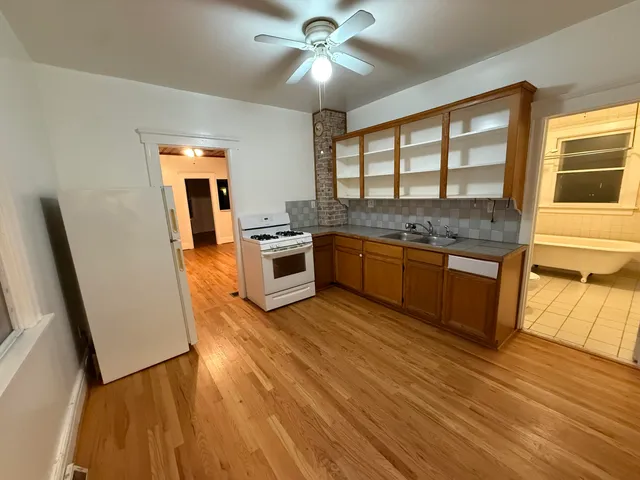 $1,150 | 2229 Faber Street, Hamtramck, MI 48212