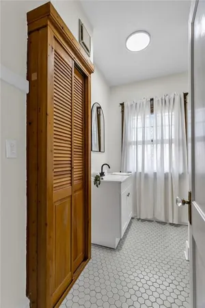 $449,000 | 316 Doniphan Street, Liberty, MO 64068