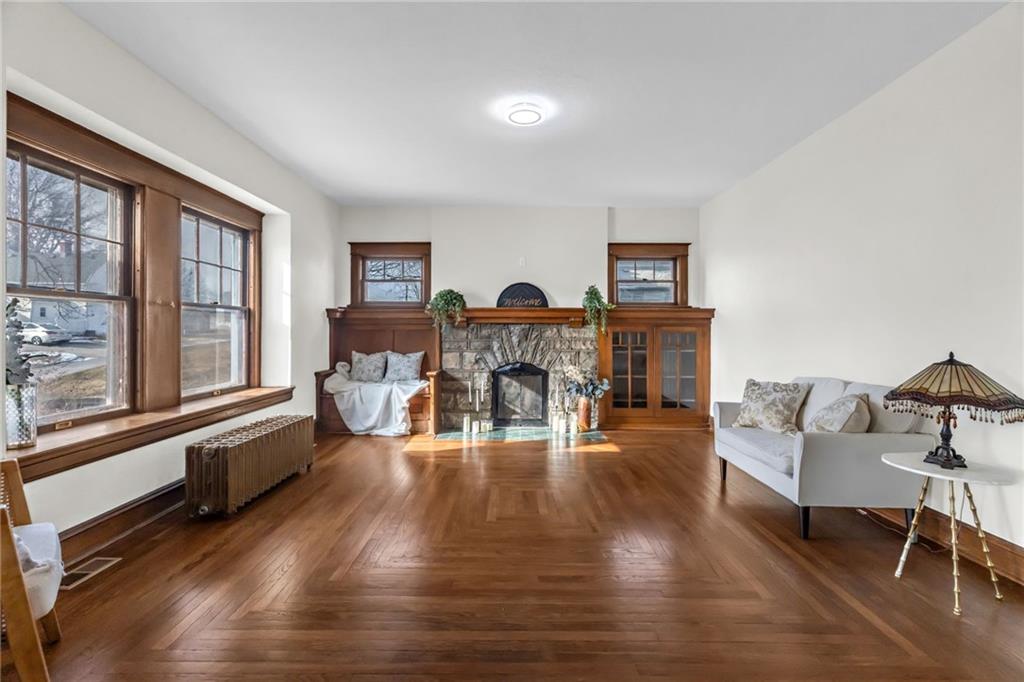 316 Doniphan Street Liberty, MO 64068 - Photo 3 of 50