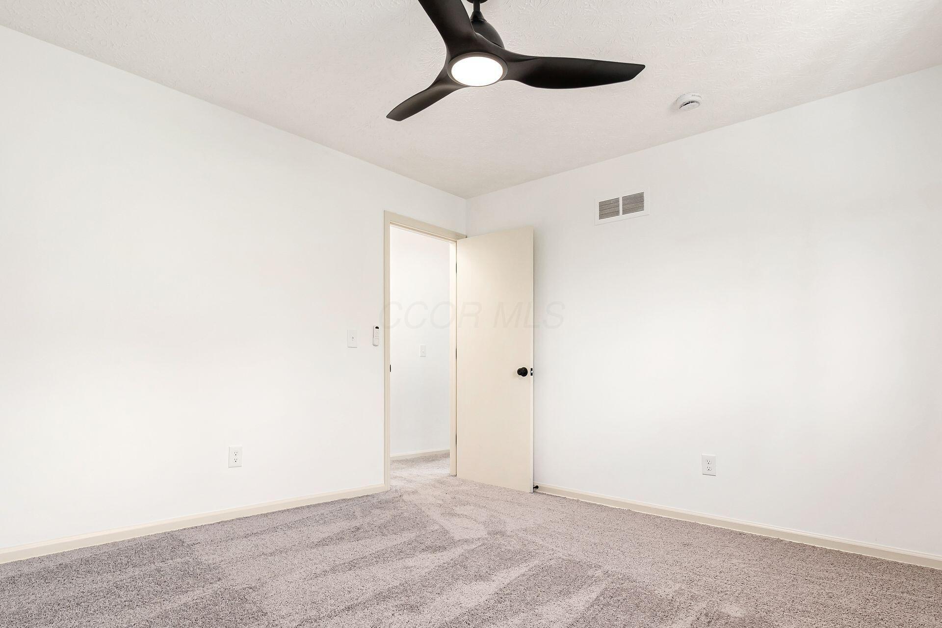 1466 Weybridge Road Columbus, OH 43220 - Photo 40 of 68