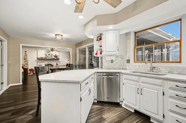 $529,000 | 710 Brandonbury Drive, Valparaiso, IN 46383