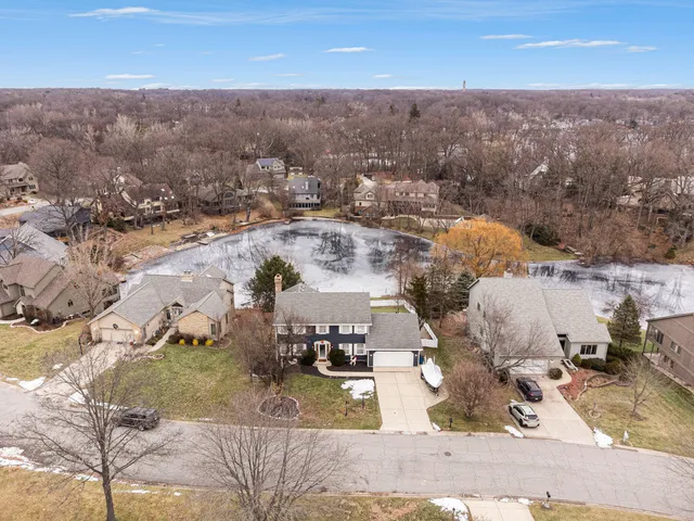 $529,000 | 710 Brandonbury Drive, Valparaiso, IN 46383