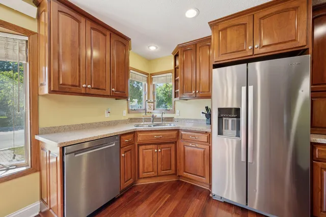 $279,900 | 612 South 11th Street, Olivia, MN 56277