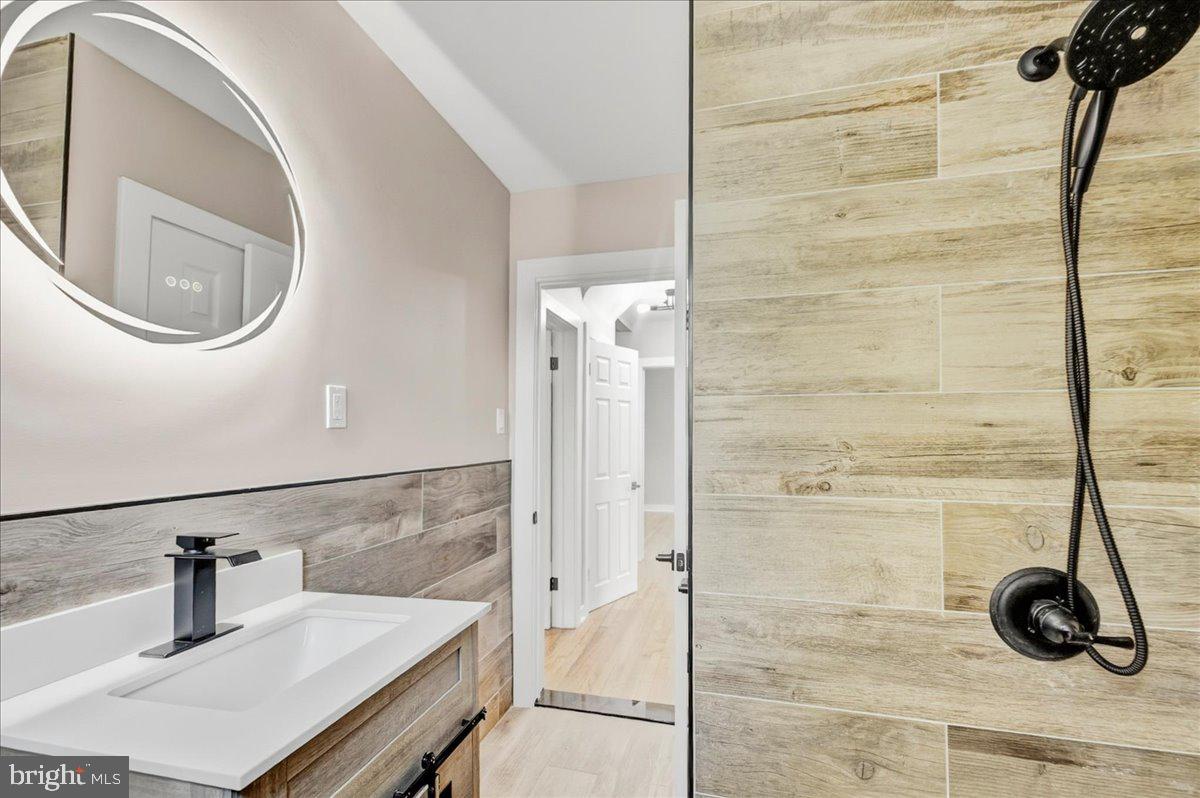 5601 Windsor Mill Road Baltimore, MD 21207 - Photo 14 of 17