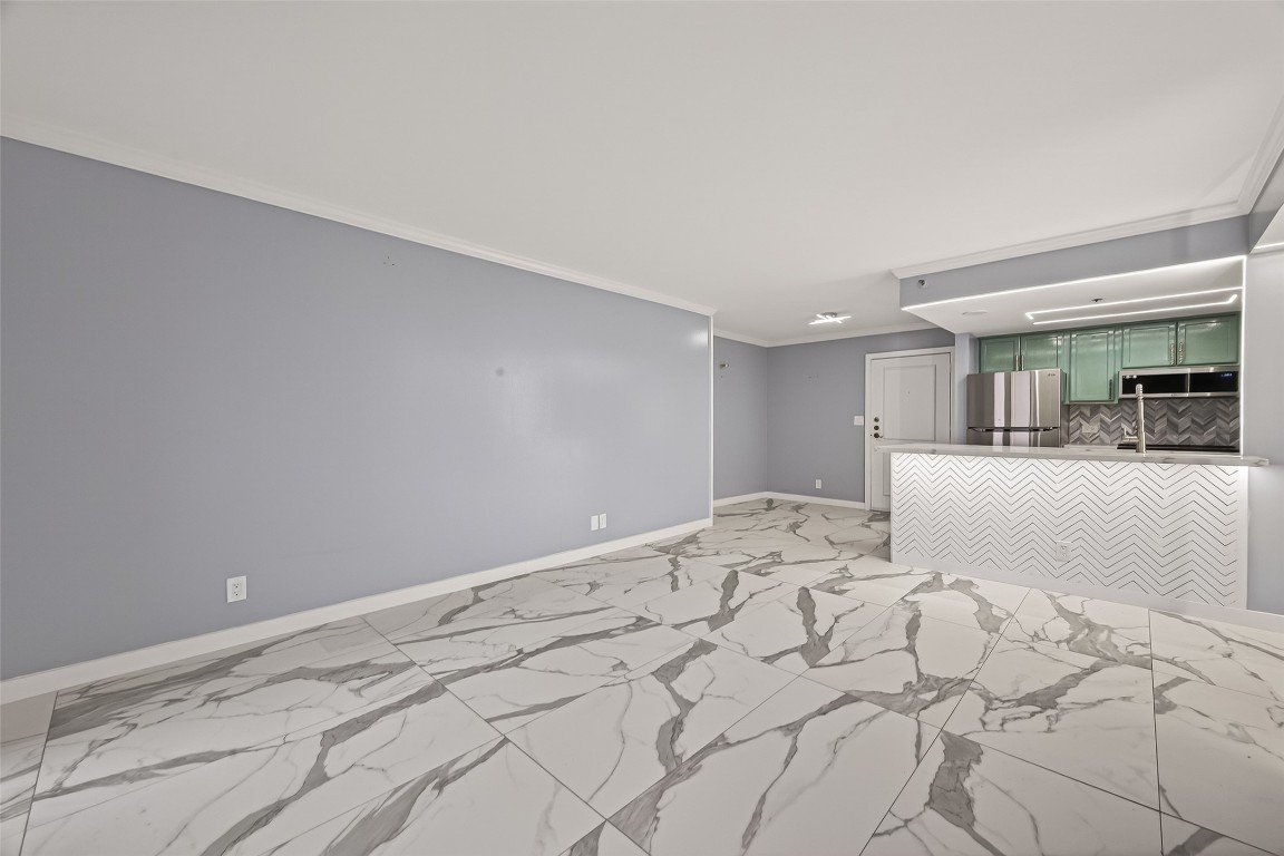 3525 Sage Road, Unit 1305 Houston, TX 77056 - Photo 6 of 30