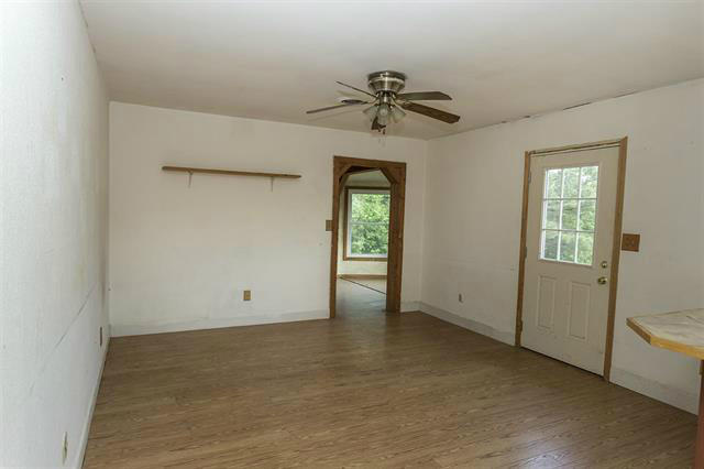 534 Oak Grove Road Decatur, TN 37322 - Photo 3 of 11 20163005-2