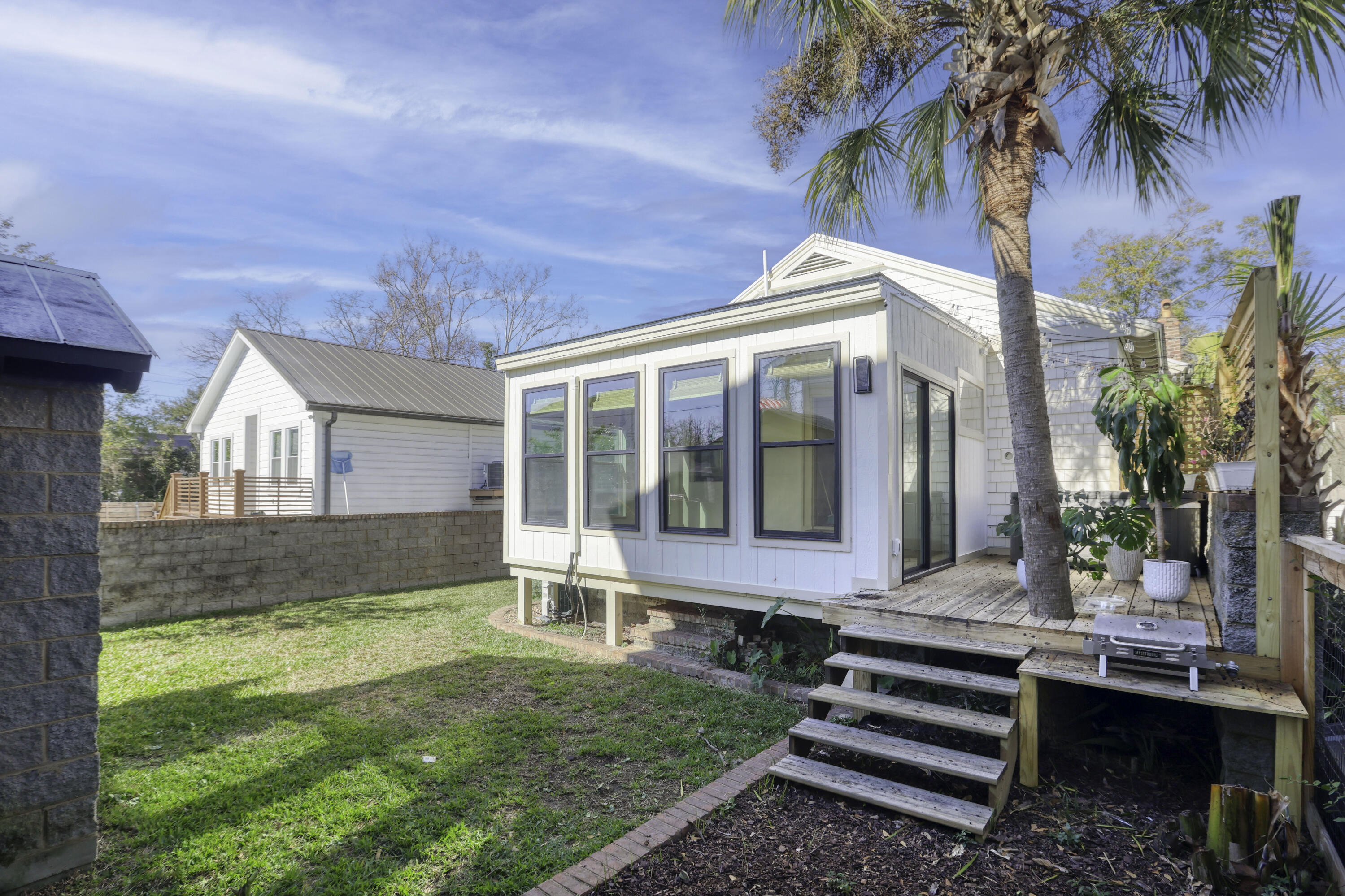 127 Simons Street Charleston, SC 29403 - Photo 6 of 41 Exterior