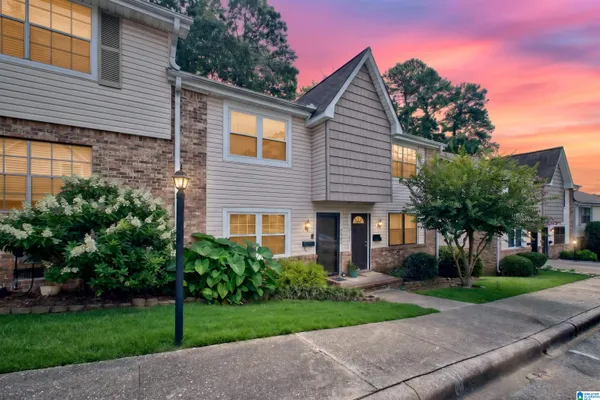 $179,900 | 2725 Southbury Circle, Unit 2725, Birmingham, AL 35216