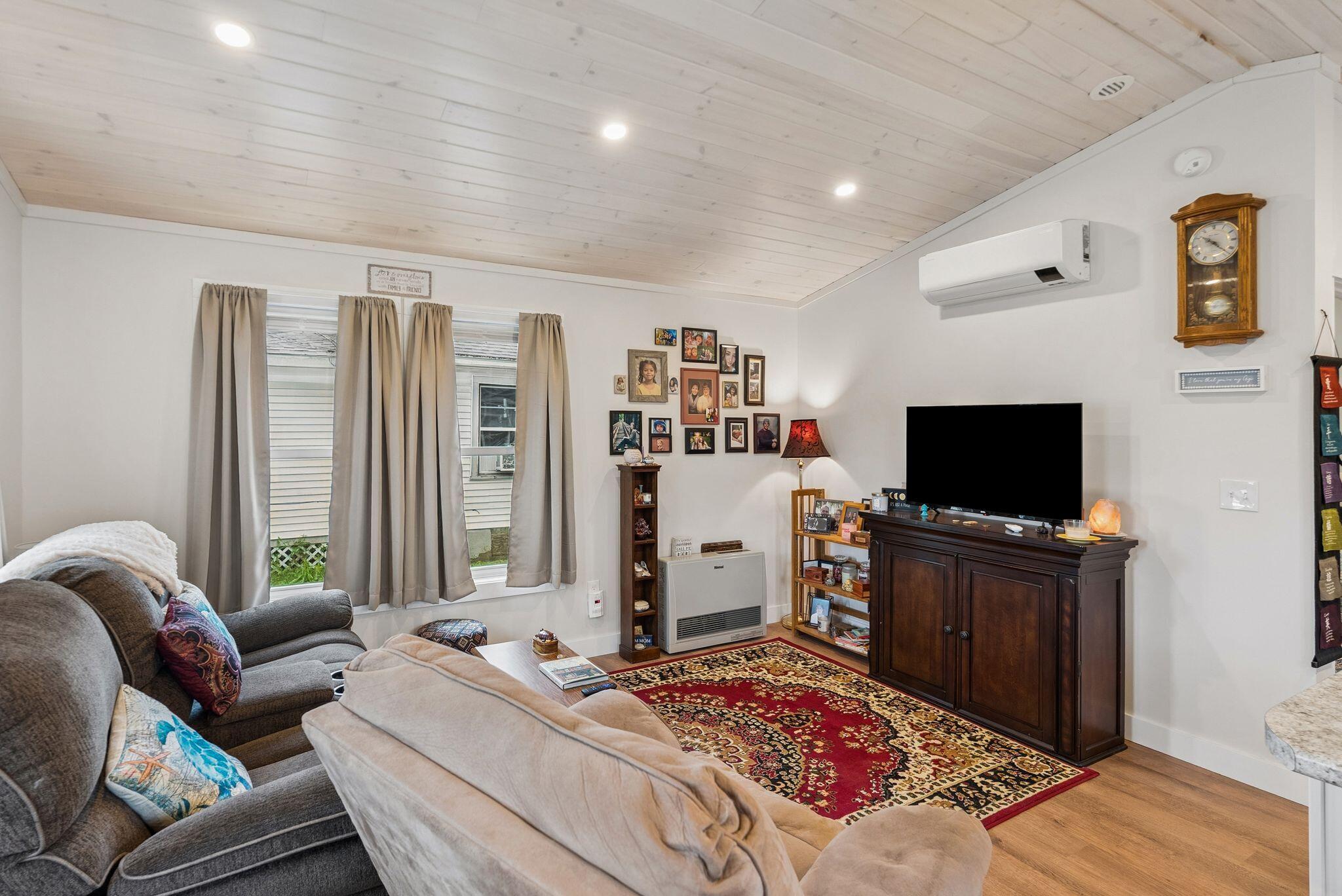 4 Broad Street Waterville, ME 04901 - Photo 3 of 38